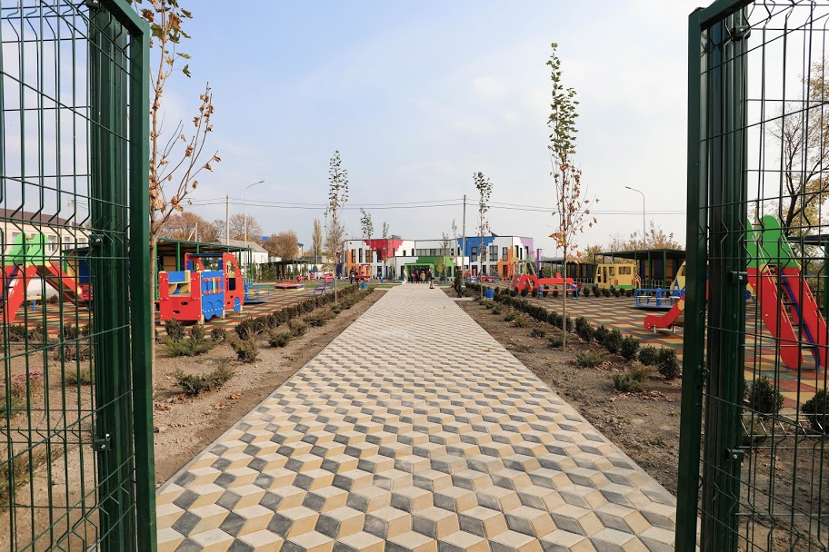 Зубко и Резниченко открыли уникальный детский сад в Днепропетровской области